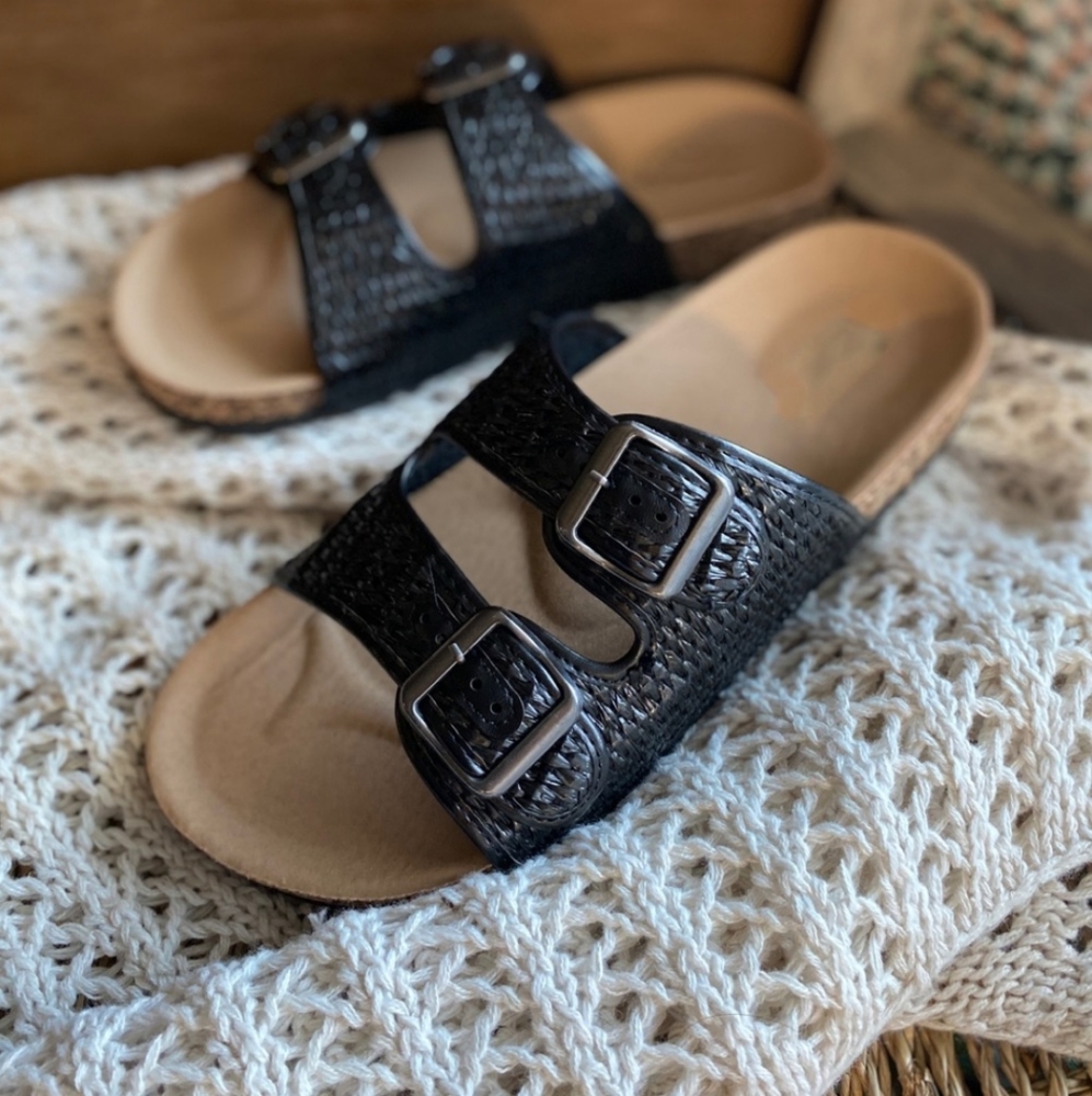 Weave black double buckle slip on sandals - Picture 4 of 7